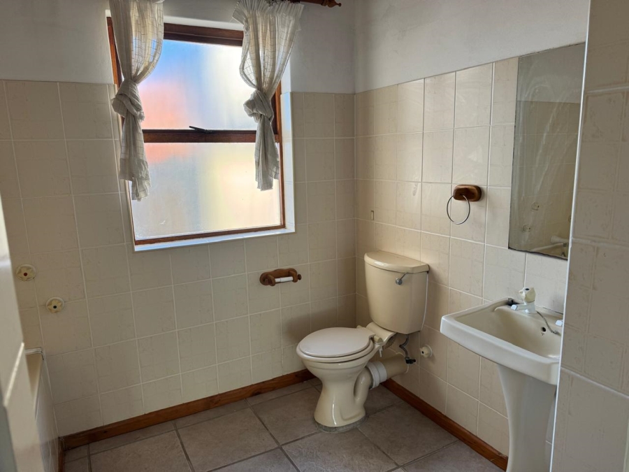 4 Bedroom Property for Sale in Stilbaai Wes Western Cape